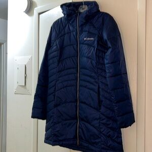 Tailored Women’s Columbia Down Jacket!